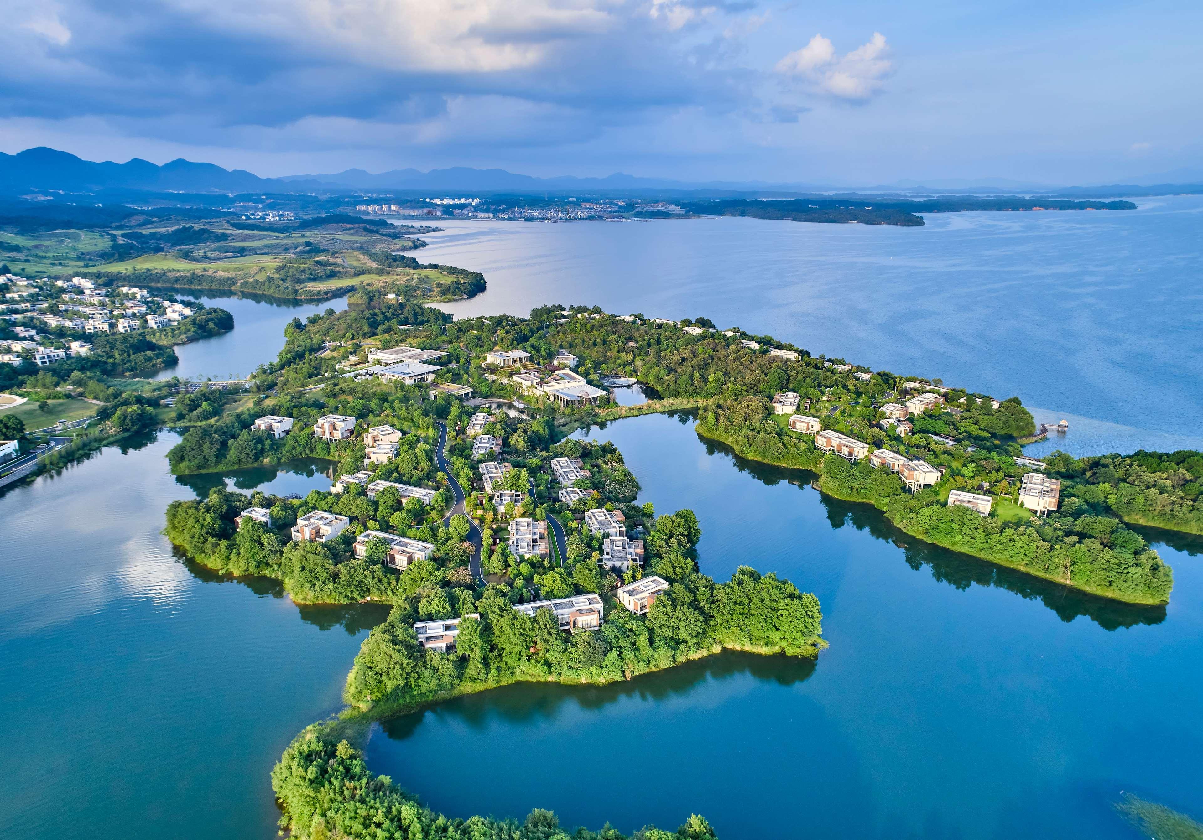 Lushan West Sea Resort, Curio Collection By Hilton Jiujiang  Exterior photo